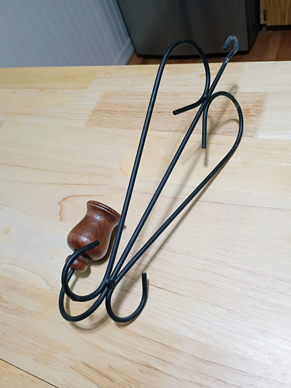 Men's Black Metal and Wood Hat/Coat Hook Rack